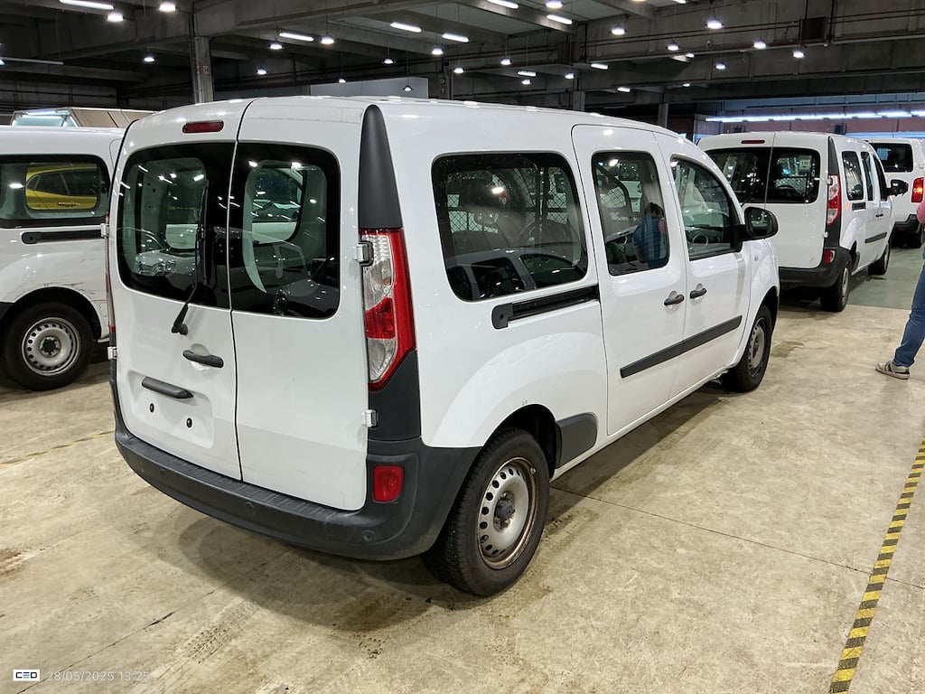 RENAULT KANGOO EXPRESS MAXI DIESEL Lot 1.3 RENAULT KANGOO EXPRESS Maxi 1.5 dCi Blue Confort photo