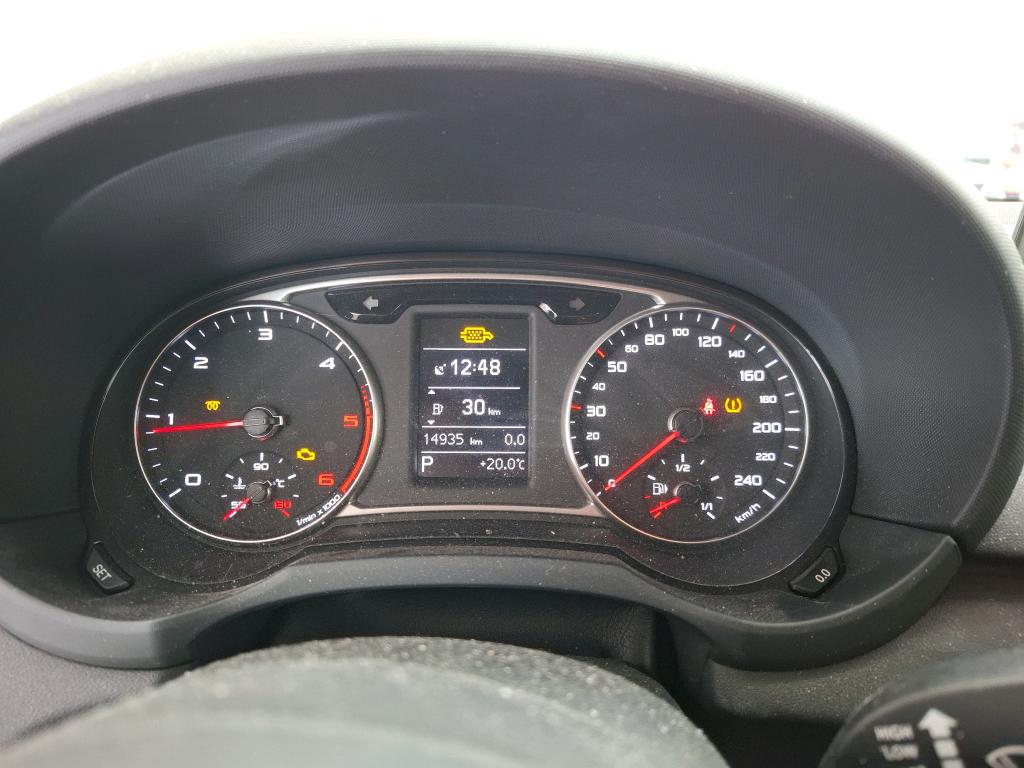 A1 Sportback Business Line 1.6 TDI 115CV BVA7 E6 photo