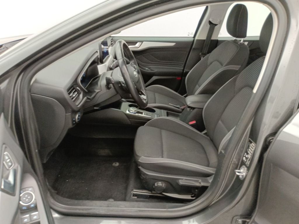 Ford Focus Clipper 1.5 EcoBlue 88kW Aut. Connected 5d photo