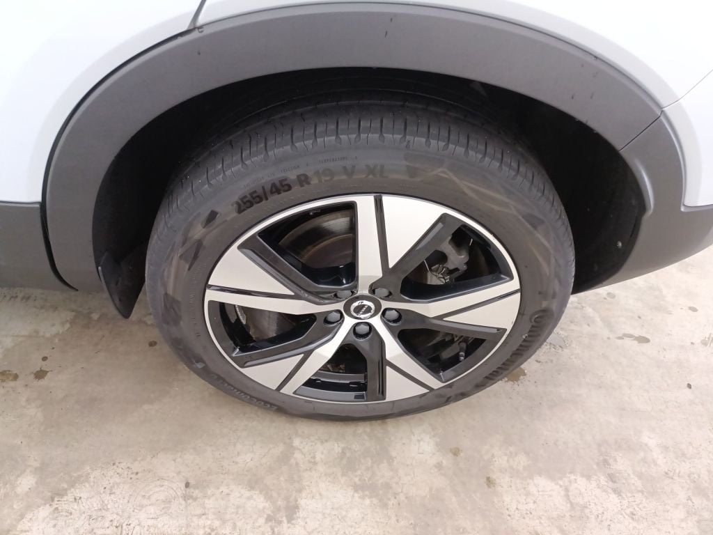 Volvo XC40 P8 4x4 Recharge R-Design 5d photo