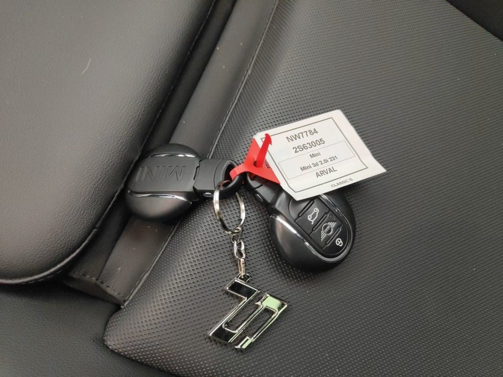 MINI MINI - 2021 2.0AS 231 JCW OPF DCT 3d photo