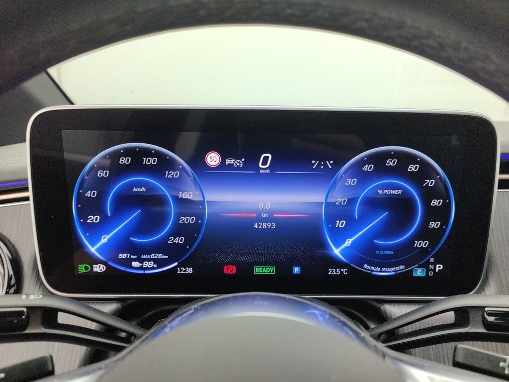 MERCEDES EQE 89 kWh EQE 300 Luxury Line 5d photo