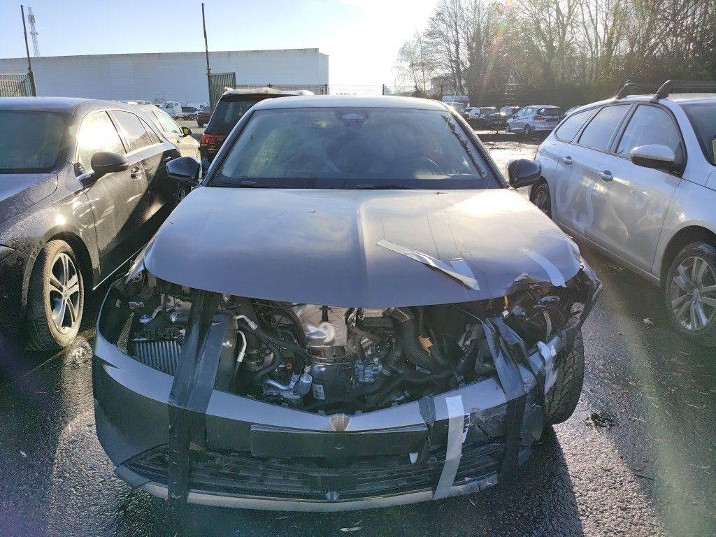 Opel Astra 1.6 Turbo Hybrid 132kW Edition 5d !! Damaged car  !!126