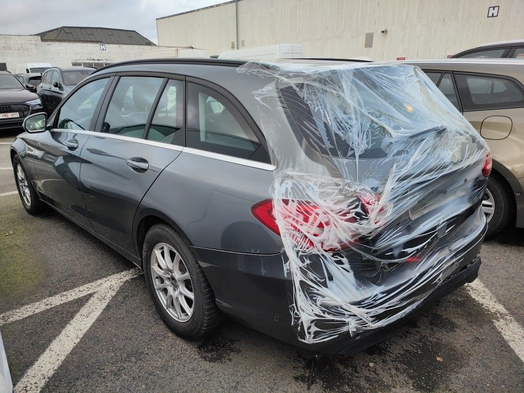 Mercedes-Benz C-Klasse Break C 180 d 5d !! Damaged car !! rolling !!! photo