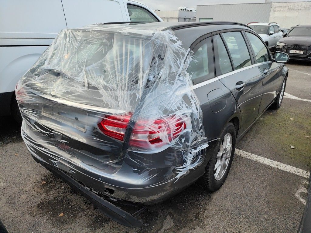 Mercedes-Benz C-Klasse Break C 180 d 5d !! Damaged car !! rolling !!! photo