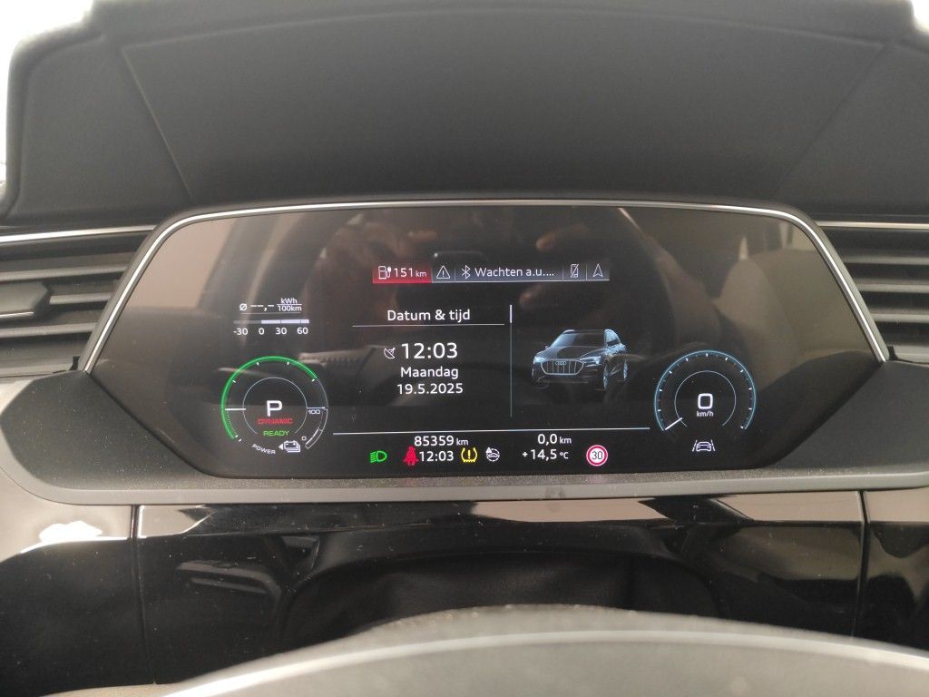 Audi E-Tron 50 Quattro 5d photo