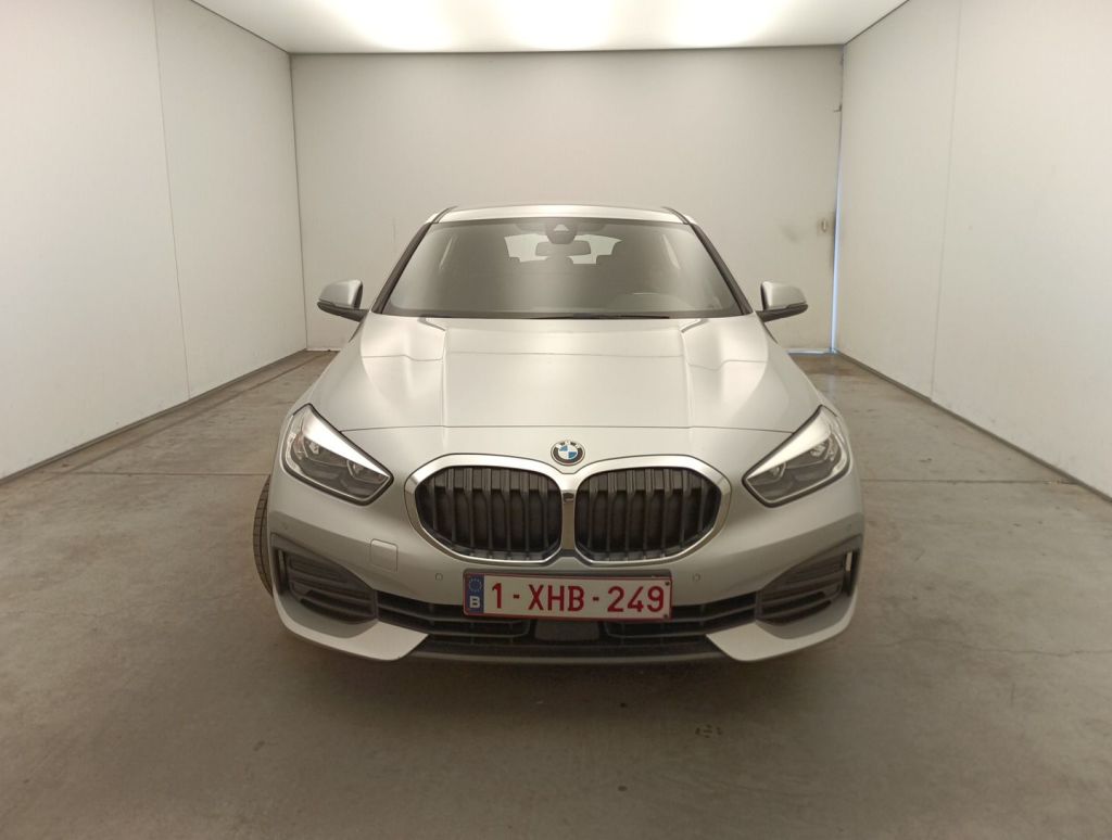 BMW 1 Reeks Hatch 118dA (110 kW) 5d photo