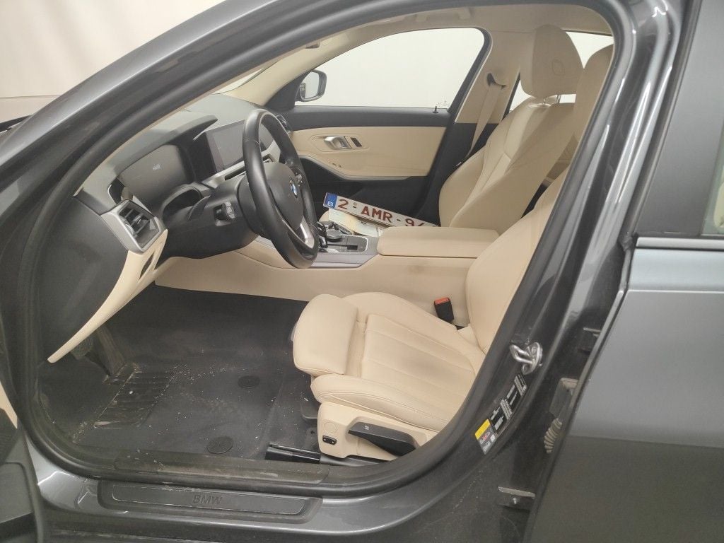 BMW 3 Reeks Berline 320e (150 kW) 4d photo