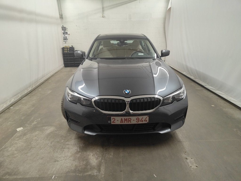 BMW 3 Reeks Berline 320e (150 kW) 4d photo