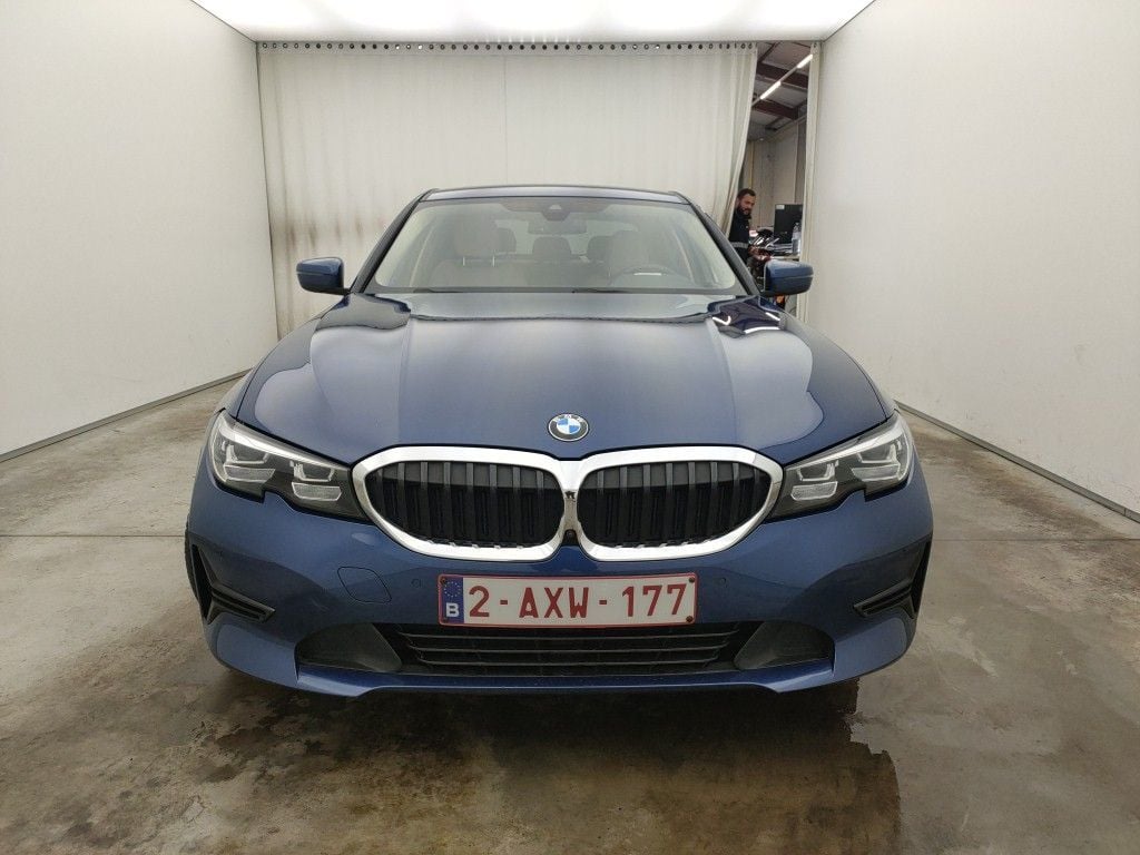 BMW 3 Reeks Berline 316dA (90 kW) 4d photo