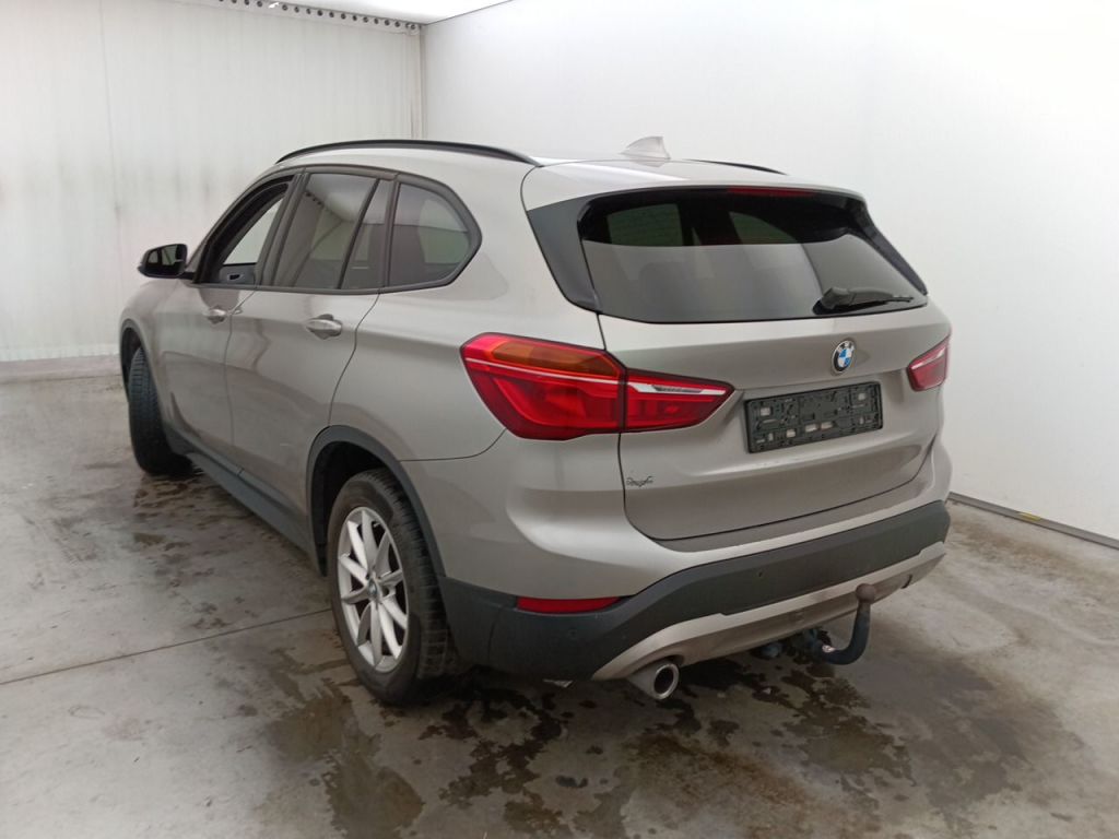 BMW X1 sDrive18i (100 kW) 5d photo