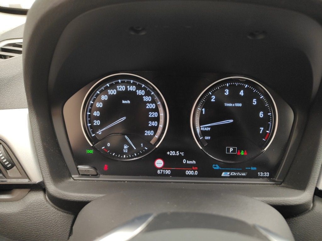 BMW X1 xDrive25e (162 kW) 5d photo