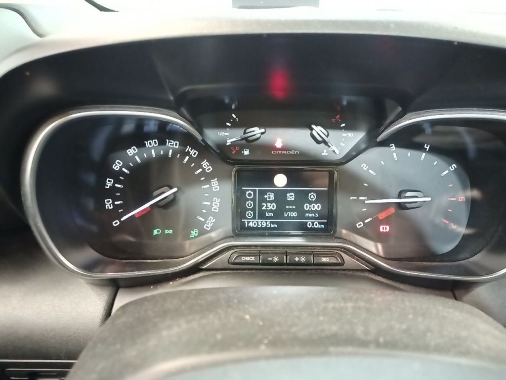 Citroën C3 Aircross 1.5 BlueHDi 100 S&S BVM6 Shine 5d photo