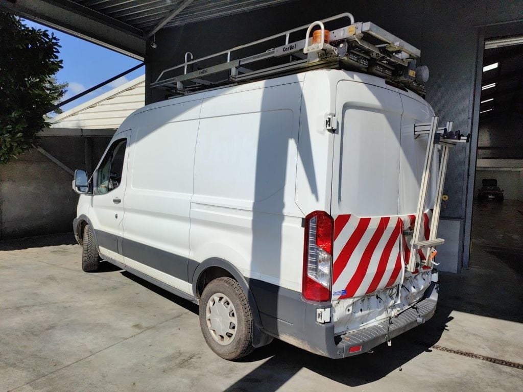 Ford Transit 350M 2.0TD 130pk 96kW M6 Trend 4d photo