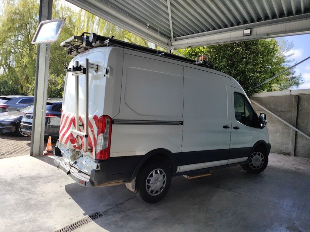 Ford Transit 350M 2.0TD 130pk 96kW M6 Trend 4d photo