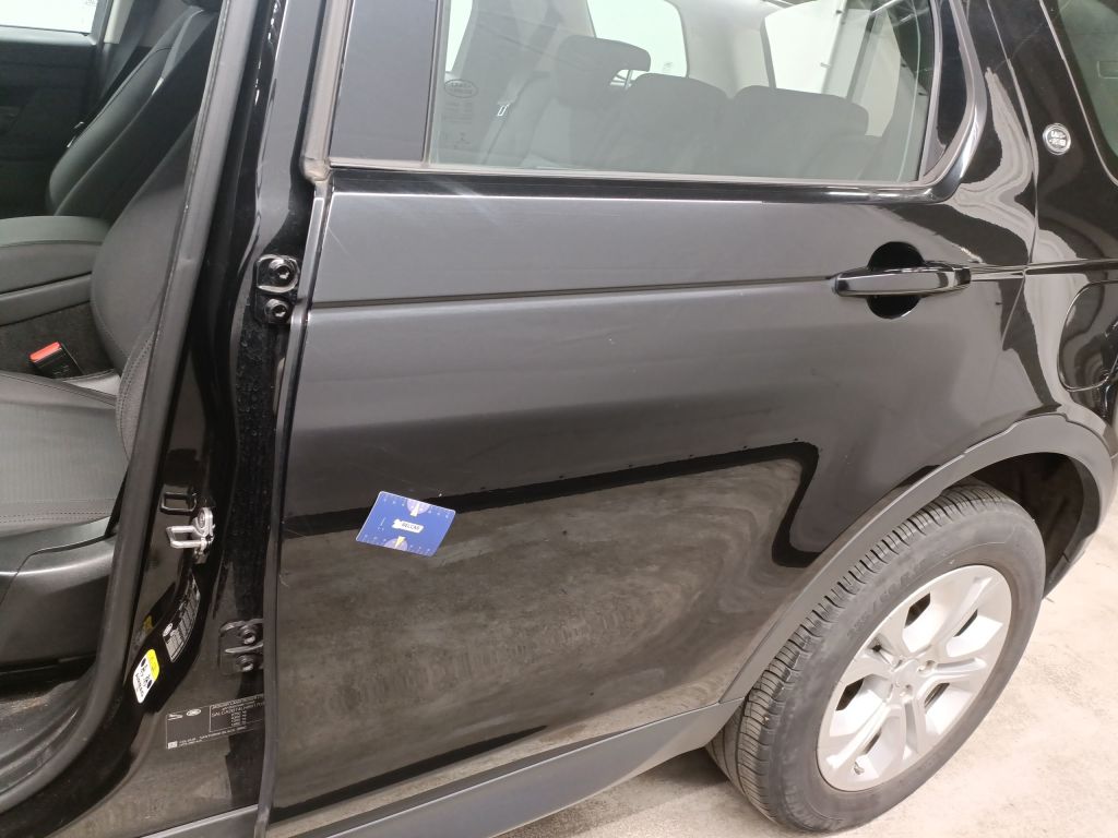 Land Rover Discovery Sport P300e Aut. AWD 5d photo