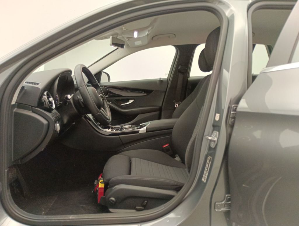 Mercedes-Benz C-Klasse Break C 160 Aut. 5d photo