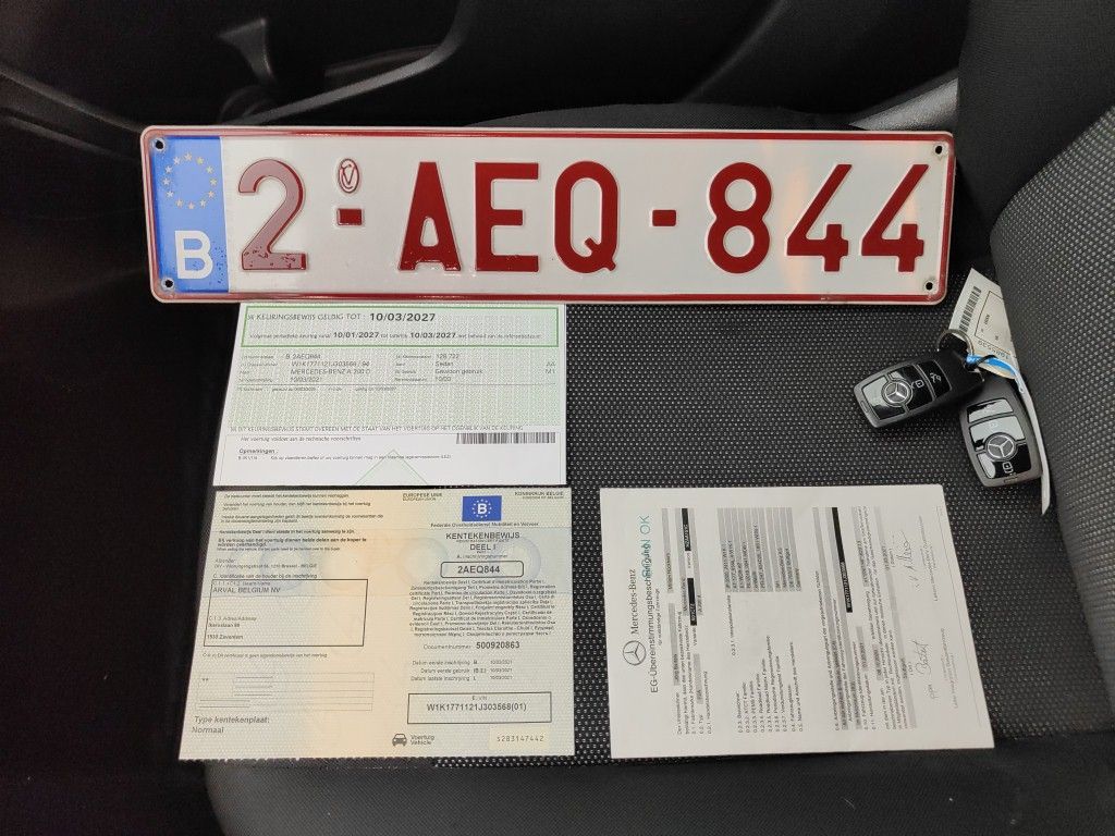 Mercedes-Benz A-Klasse Limousine A 200d Business Solution Limited 4d photo