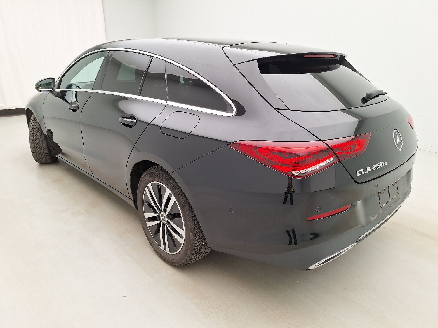 Mercedes, CLA-Class SB '19, Mercedes-Benz CLA Shooting Brake CLA 250 e Busines photo