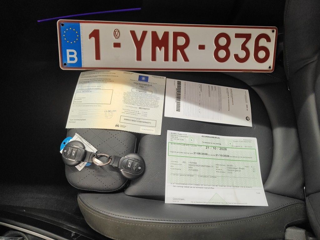 Mini Countryman Cooper S E ALL4 AT 5d photo