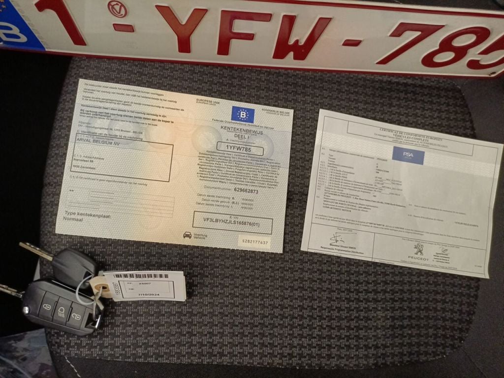 Peugeot 308 1.5 BlueHDi 130 DPF S&S Active 5d photo