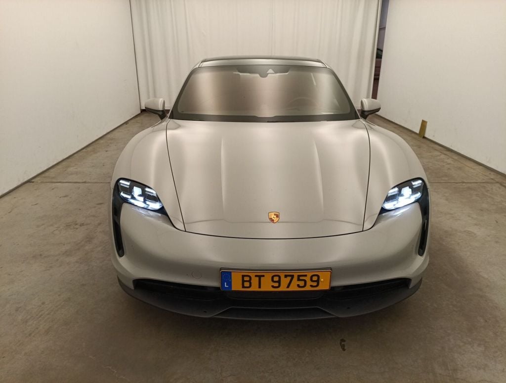 Porsche Taycan 79,2kWh 326 4d photo
