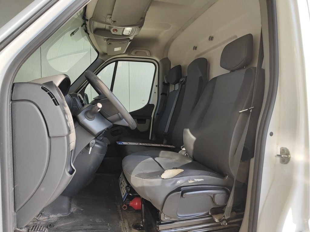 Renault Master L2H2 dCi 145 Energy - 3.3T Grand Confort 4d NO COC photo