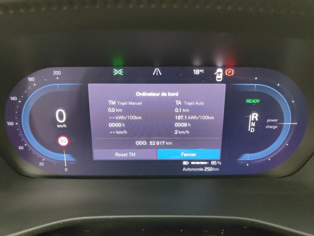 VOLVO XC40 78 kWh P8 408 Recharge AWD R-Design 5d photo