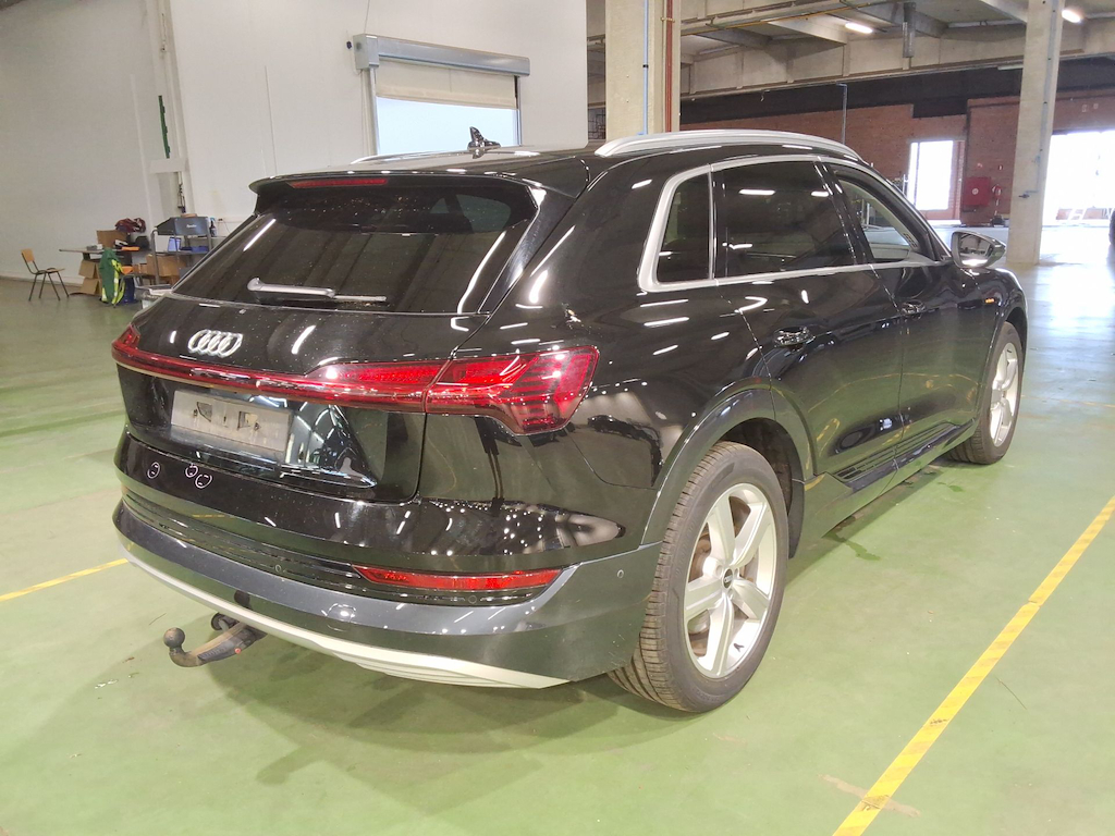 AUDI E-TRON 95 kWh 55 Quattro Advanced photo