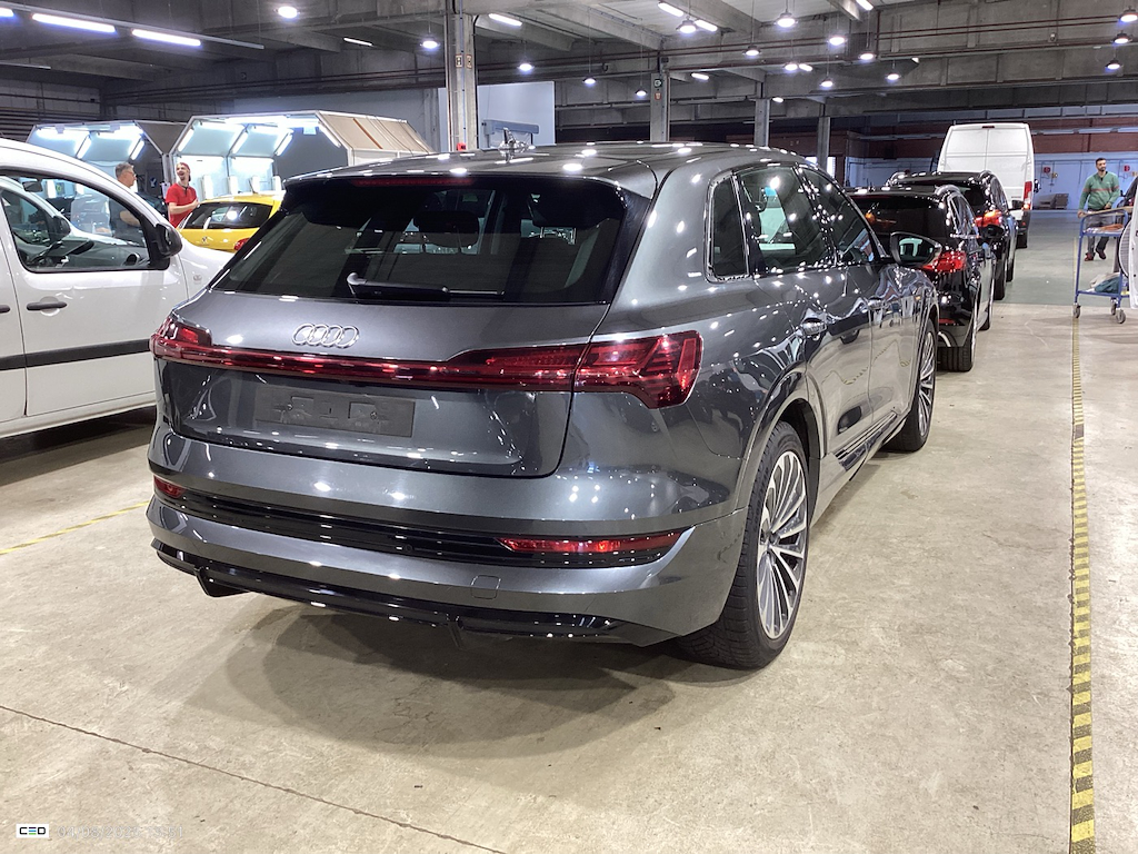 AUDI E-TRON 95 kWh 55 Quattro S line photo