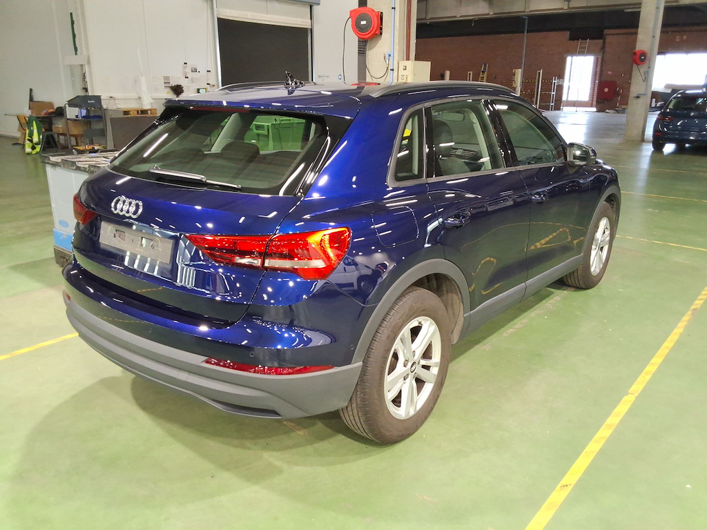 AUDI Q3 1.5 35 TFSI photo