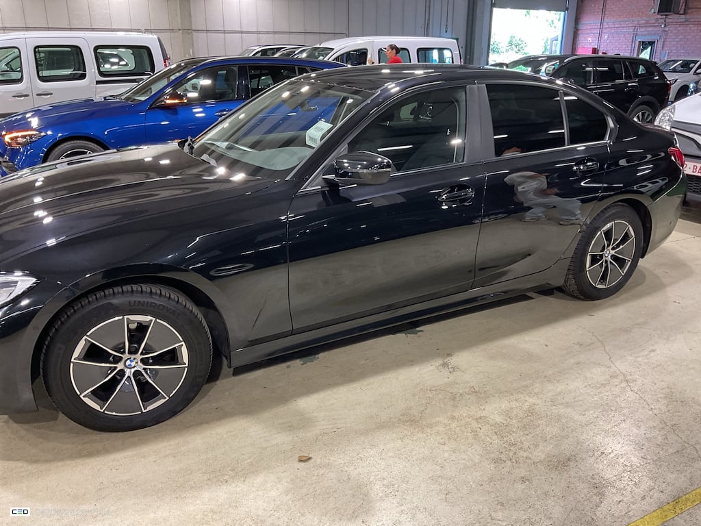 BMW 3 SERIES BERLINE 2.0 318IA (115KW) BERLINE photo
