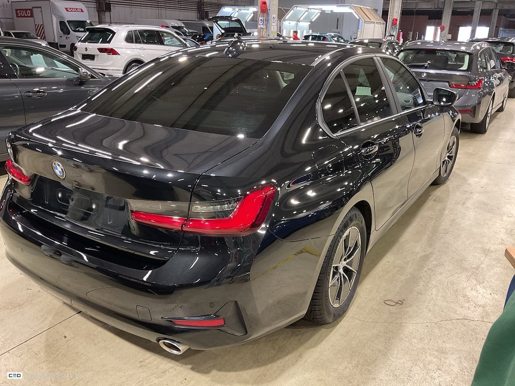 BMW 3 SERIES BERLINE 2.0 318IA (115KW) BERLINE photo