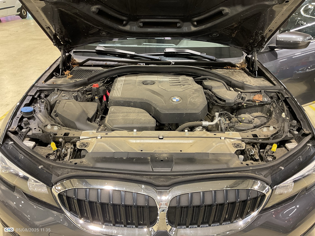 BMW 3 SERIES TOURING 2.0 318IA (115KW) AUTO TOURING photo