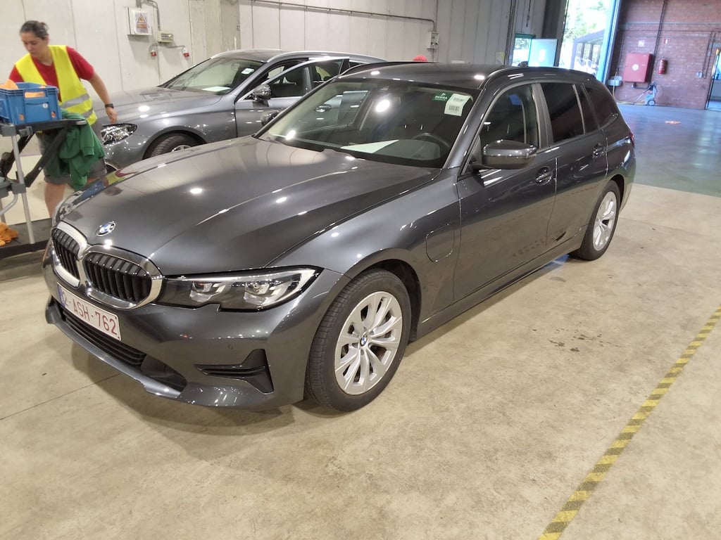 BMW 3 TOURING - 2019 330eA PHEV