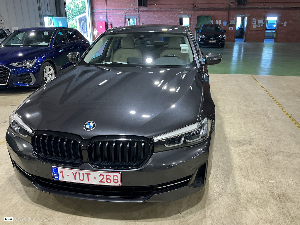 BMW 5 DIESEL - 2020 518 dA MHD
