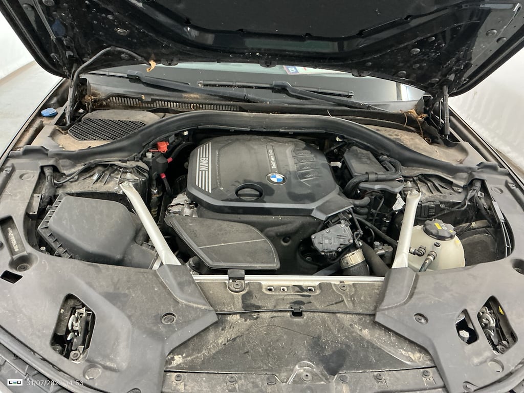 BMW 5 TOURING DIESEL - 2017 518 dA AdBlue photo