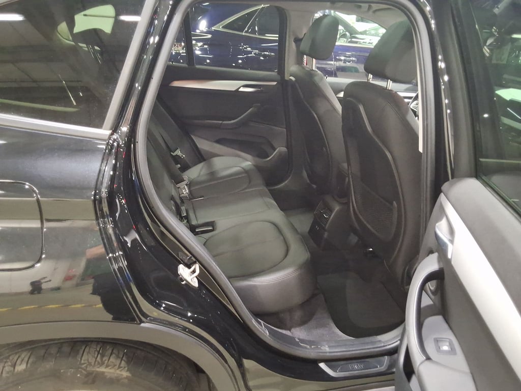 BMW X1 1.5 SDRIVE16D photo