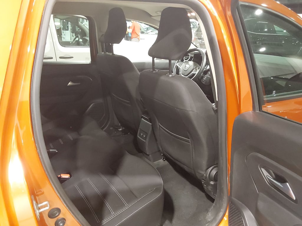DACIA DUSTER 1.5 BLUE DCI 115 PRESTIGE photo