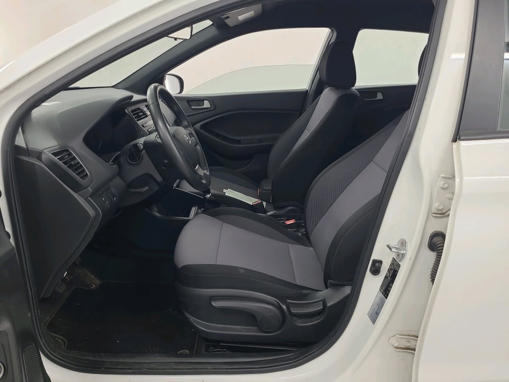 HYUNDAI i20 - 2015 1.2i Air GO! photo