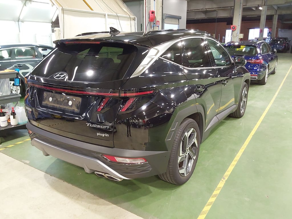 HYUNDAI TUCSON 1.6 T-GDI PHEV 4WD SHINE AUTO photo