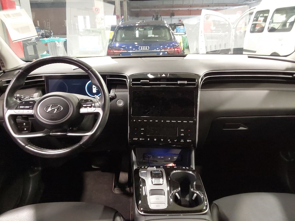 HYUNDAI TUCSON 1.6 T-GDI PHEV 4WD SHINE AUTO photo