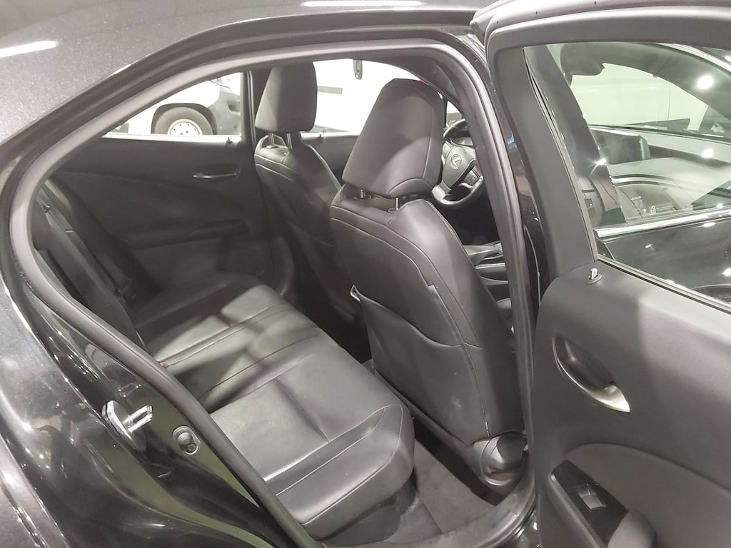 LEXUS UX 250h 2.0i FWD Business Line Plus photo