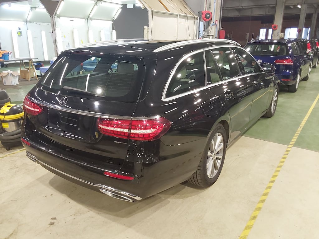 MERCEDES-BENZ E-Klasse 1.6 E 200 D BUSINESS SOLUTION AUTO photo