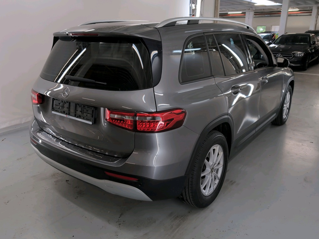 MERCEDES-BENZ GLB 1.3 GLB 180 BUSINESS SOLUTION ESSENTIAL photo