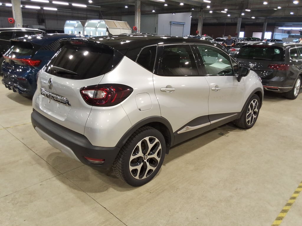 RENAULT Captur 1.5 dCi Intens EDC (EU6c) STOCK photo