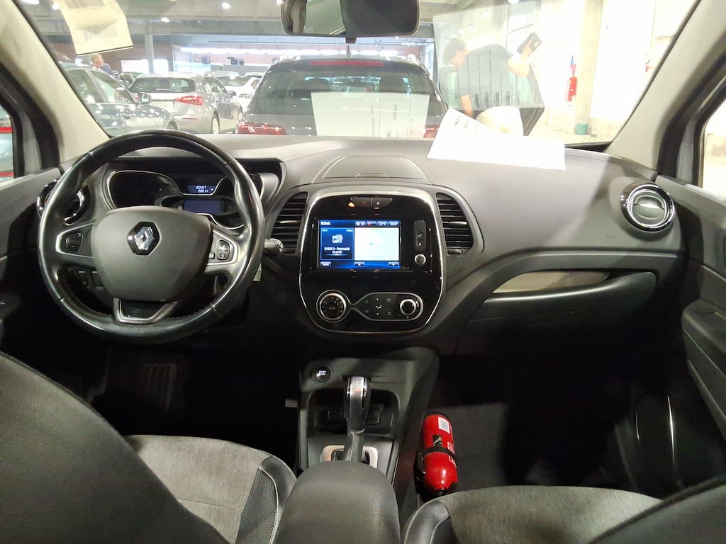RENAULT Captur 1.5 dCi Intens EDC (EU6c) STOCK photo