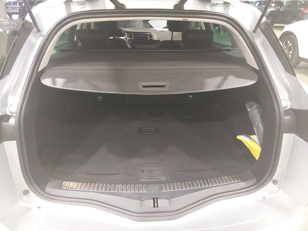 RENAULT MEGANE GRANDTOUR 1.3 TCE 140 INTENS photo