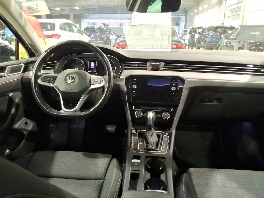 VOLKSWAGEN PASSAT VARIANT DIESEL - 2019 2.0 TDi SCR Style Business DSG photo