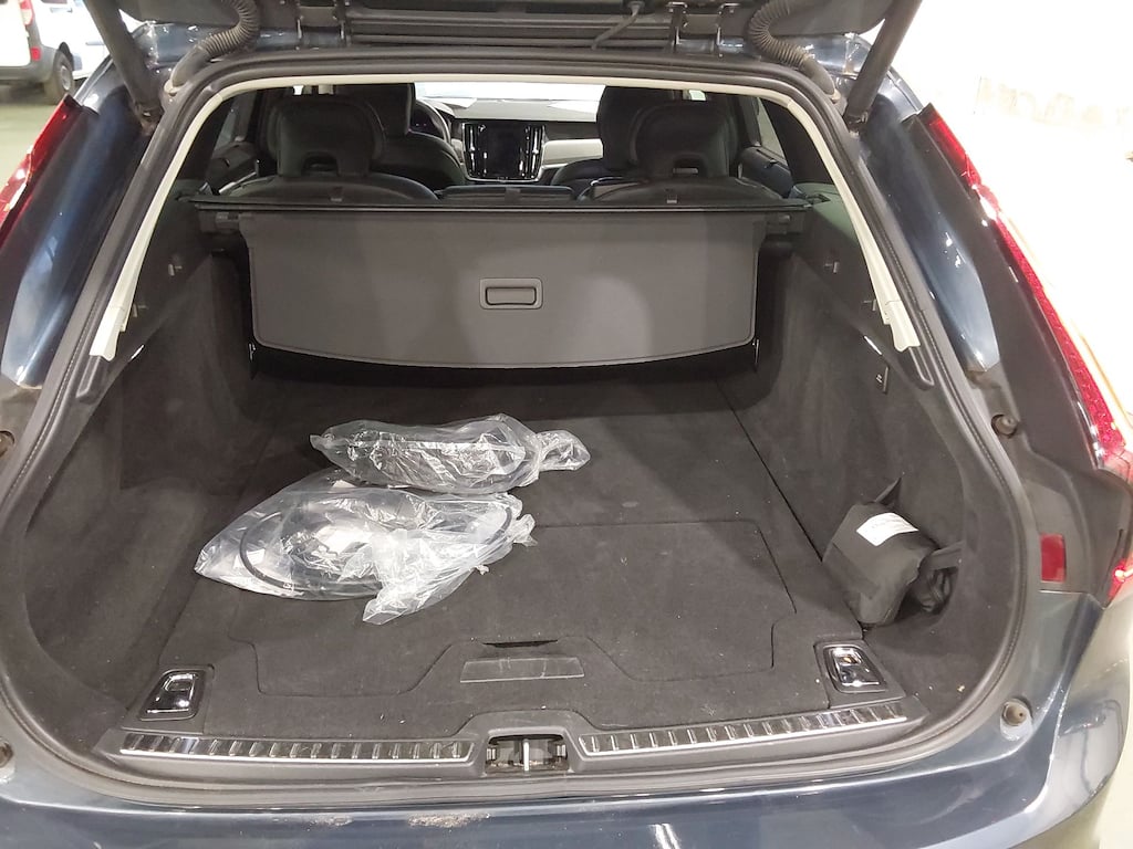 VOLVO V90 - 2020 2.0 T6 AWD PHEV Inscription photo